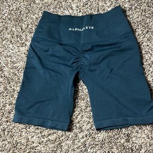Alphalete Amplify Short 6.5” - Midnight